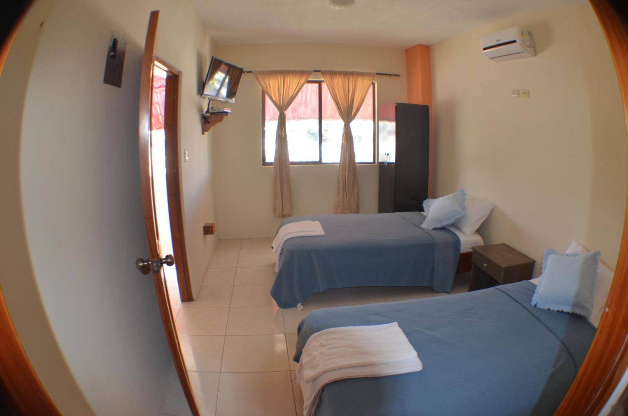 Hostal Tongo Reef Пуэрто-Бакерисо-Морено Номер фото