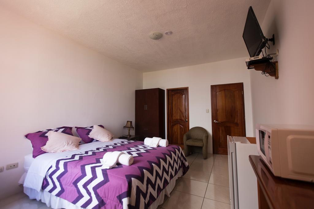 Hostal Tongo Reef Пуэрто-Бакерисо-Морено Экстерьер фото