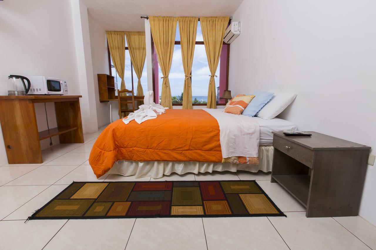 Hostal Tongo Reef Пуэрто-Бакерисо-Морено Экстерьер фото